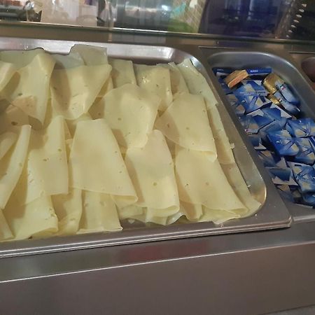 Hotel Elisabetta 2 Stelle Католика Екстериор снимка