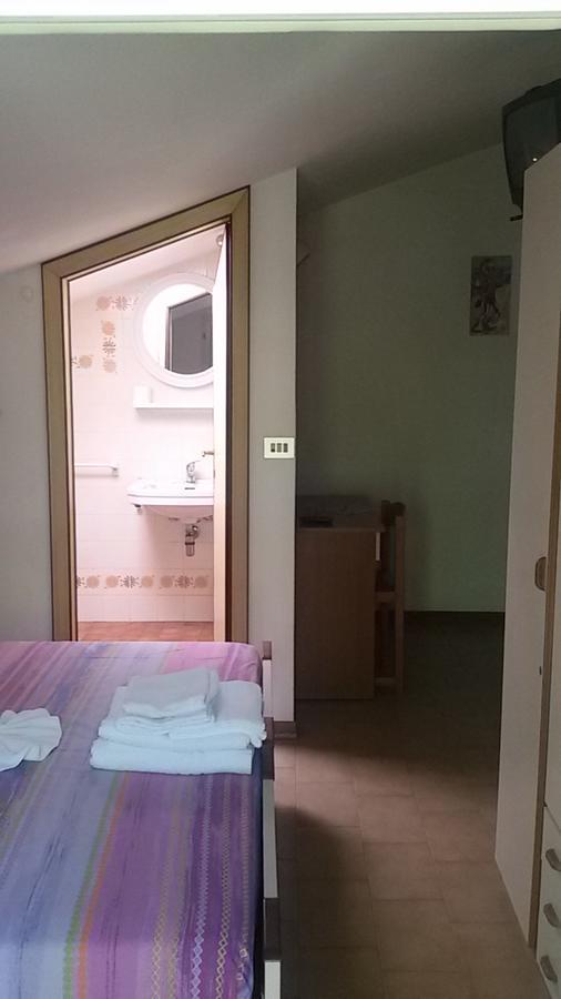 Hotel Elisabetta 2 Stelle Католика Екстериор снимка